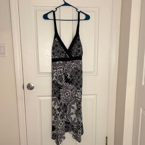 AGB Black & White Paisley One-Shoulder Maxi Dress